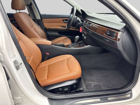 Used 2011 BMW 328i xDrive Sedan AWD/4WD image 14