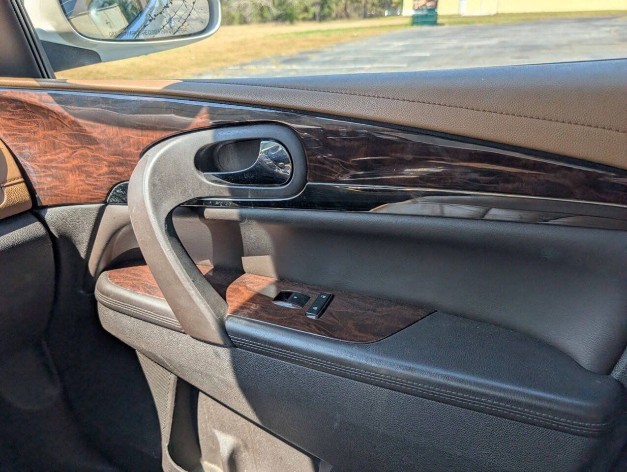 Used 2015 Buick Enclave Leather FWD image 33
