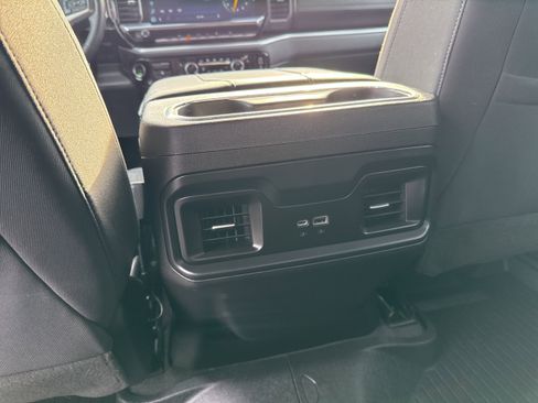 Used 2023 Chevrolet Silverado 1500 LT image 18