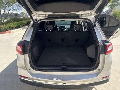 Used 2020 Chevrolet Equinox LT w/ Sport Edition image 8