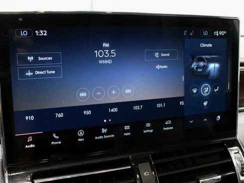 Used 2023 Lincoln Navigator L Reserve AWD/4WD image 3