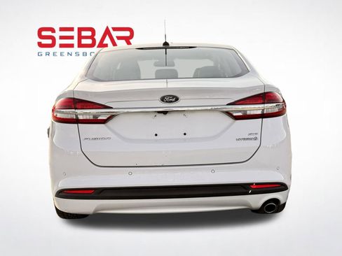 Used 2018 Ford Fusion SE w/ Equipment Group 602A FWD image 8