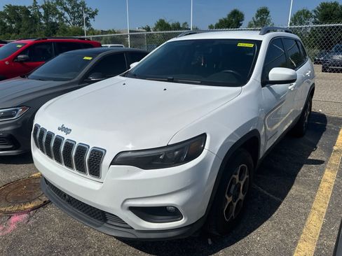 Used 2021 Jeep Cherokee Latitude Lux AWD/4WD image 2