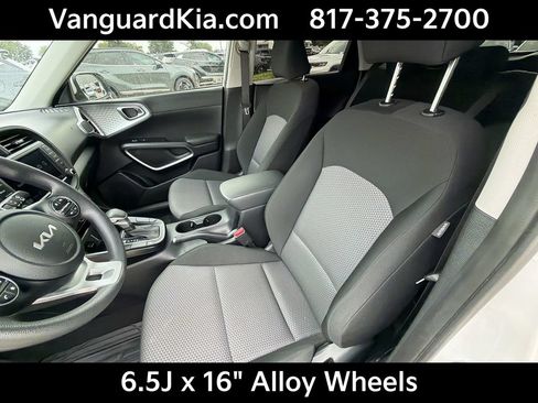 Certified 2024 Kia Soul LX w/ Option Group 015 FWD image 15