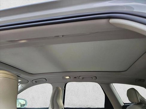 Used 2022 Volvo XC60 B5 Momentum w/ Climate Package image 20