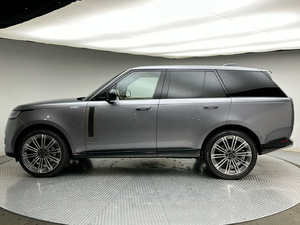 New 2027 Land Rover Range Rover SE AWD/4WD image 2