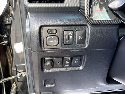 Used 2022 Toyota 4Runner SR5 Premium w/ Moonroof Package AWD/4WD image 31