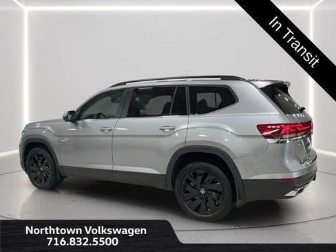 Used 2026 Volkswagen Atlas SE AWD/4WD image 3
