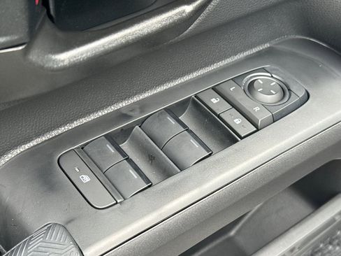 New 2025 Toyota Tacoma SR5 image 12