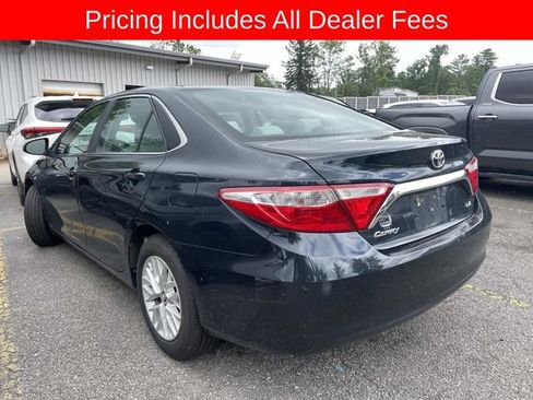 Used 2017 Toyota Camry LE FWD image 4