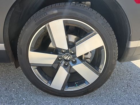Used 2024 Hyundai Santa Fe Limited AWD/4WD image 33