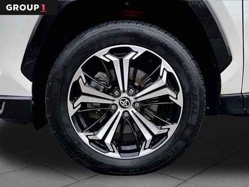 Used 2021 Toyota RAV4 XSE w/ Premium Package AWD/4WD image 11