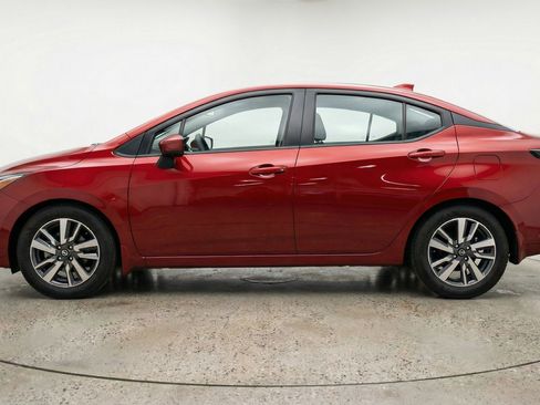 Used 2025 Nissan Versa SV FWD image 7
