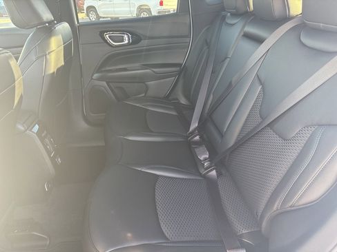 New 2026 Jeep Compass Latitude image 20