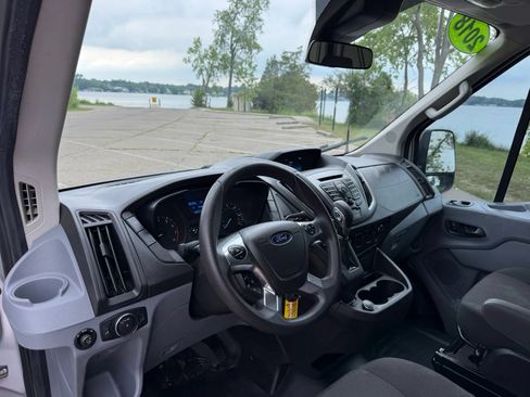Used 2018 Ford Transit 250 148 Medium Roof RWD image 10