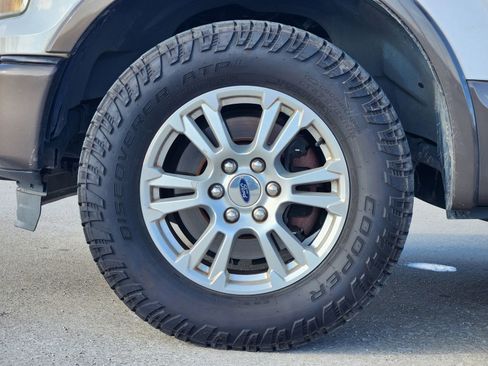 Used 2015 Ford F150 Lariat w/ Equipment Group 501A Mid image 11