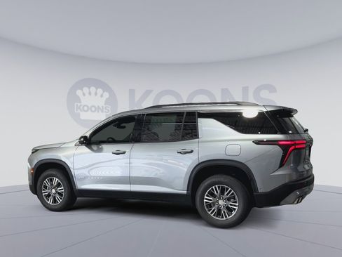 New 2026 Chevrolet Traverse LT w/ Enhanced Driving Package image 8