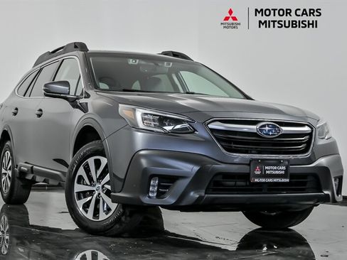 Used 2020 Subaru Outback Premium AWD/4WD image 1