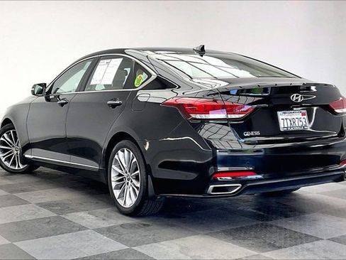 Used 2016 Hyundai Genesis 3.8 w/ Option Group 02 image 10