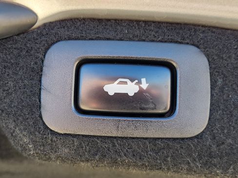 Used 2011 Lexus LS 460 L image 40