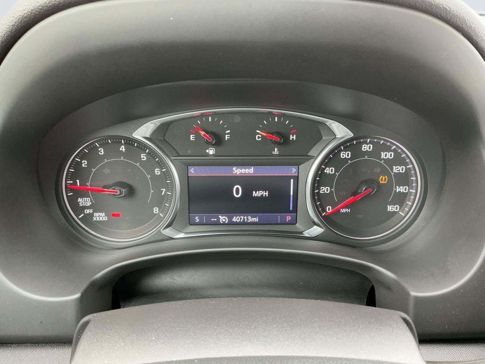 Used 2023 GMC Terrain SLT FWD image 11