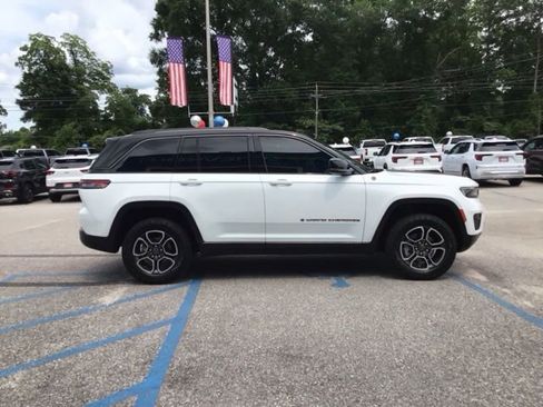Used 2022 Jeep Grand Cherokee Trailhawk AWD/4WD image 6