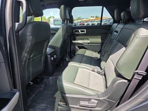 Used 2022 Ford Explorer Timberline image 10