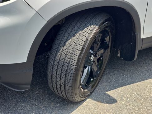 Used 2023 Honda Ridgeline Black Edition image 32