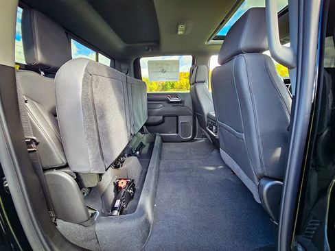 New 2026 GMC Sierra 2500 SLT w/ SLT Premium Package image 34