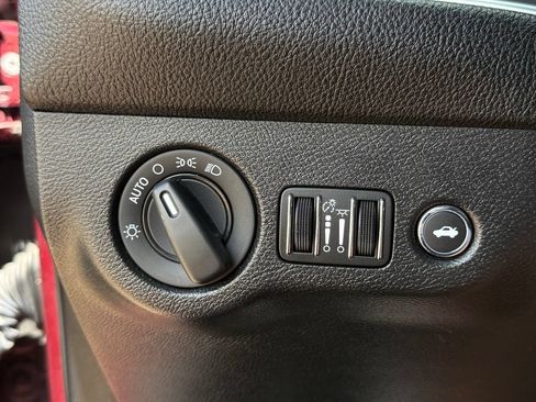 Used 2021 Dodge Challenger SXT RWD image 20