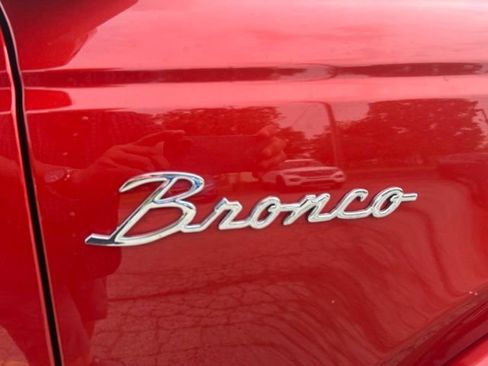 Used 2022 Ford Bronco Outer Banks AWD/4WD image 40