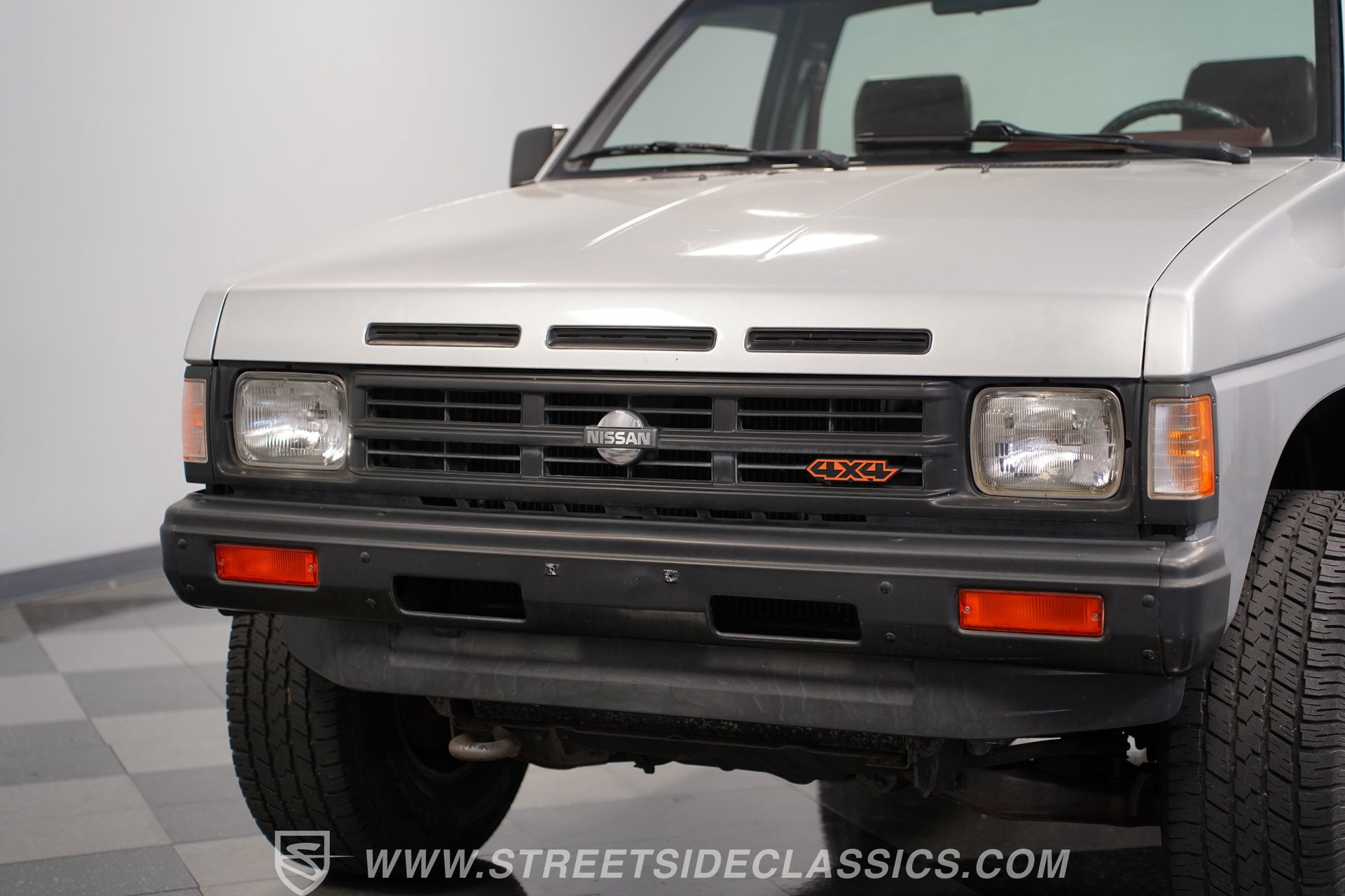 Used 1990 Nissan Pickup 4x4 Regular Cab image 20