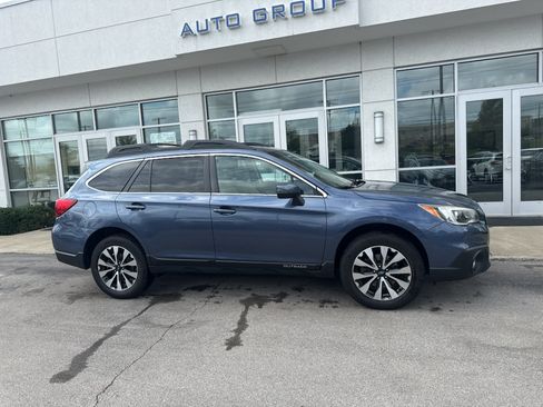 Used 2017 Subaru Outback 2.5i Limited AWD/4WD image 8