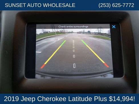 Used 2019 Jeep Cherokee Latitude Plus AWD/4WD image 54
