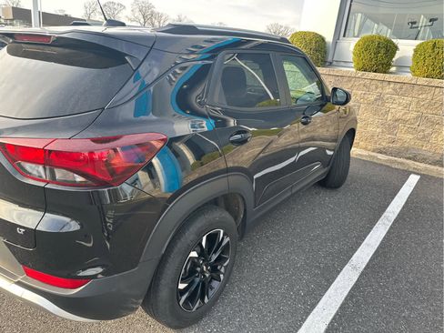 Certified 2023 Chevrolet TrailBlazer LT w/ Convenience Package image 3