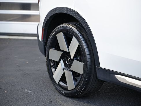 Used 2025 MINI Cooper Countryman S w/ Comfort Package Max image 6