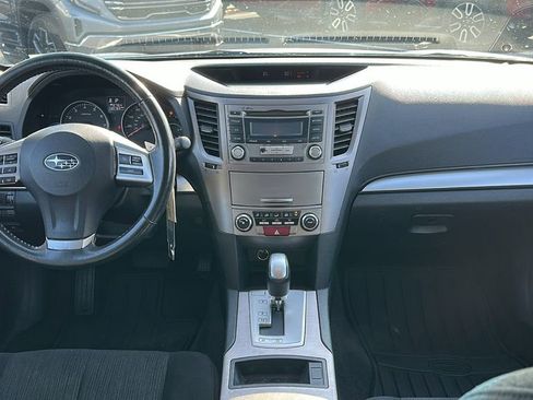 Used 2013 Subaru Outback 2.5i Premium w/ Popular Pkg 1A image 10