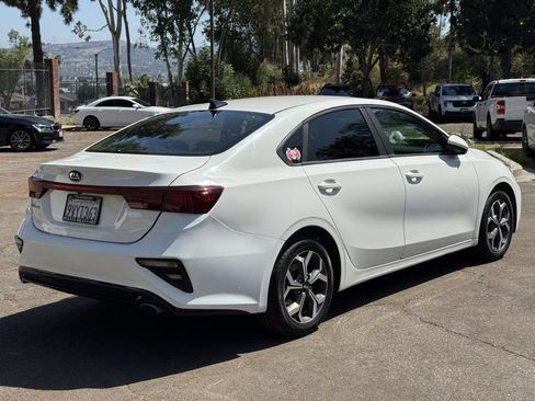 Used 2019 Kia Forte LXS FWD image 6