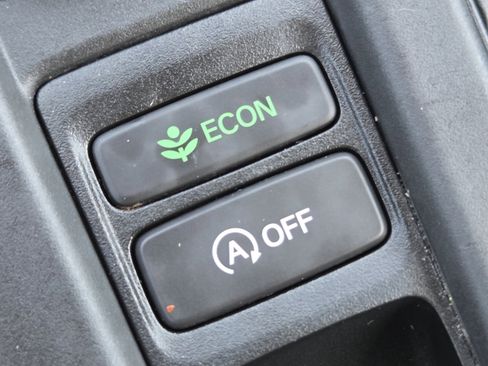 Certified 2023 Honda Accord EX image 9