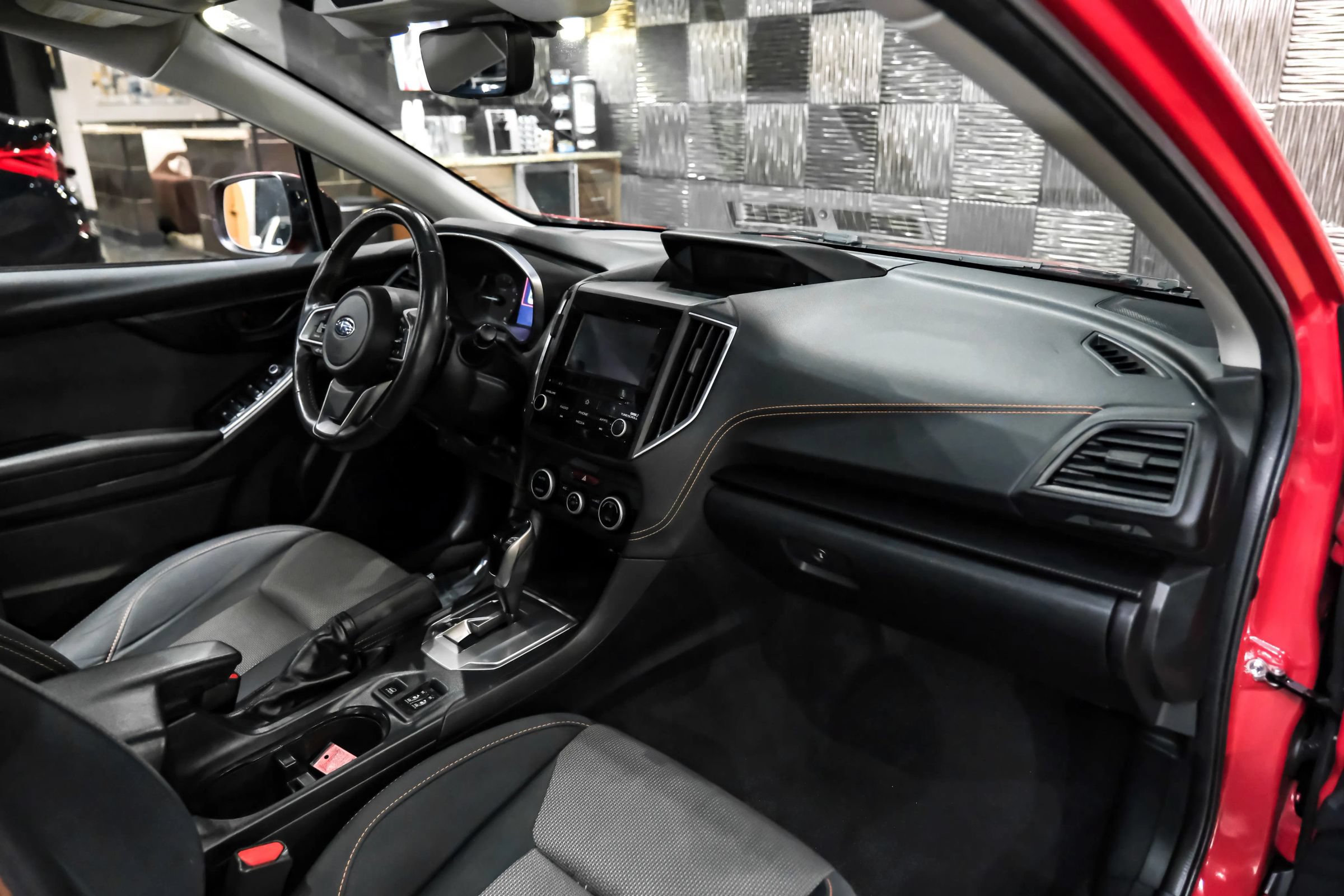 Used 2021 Subaru Crosstrek 2.0i Premium w/ Moonroof Package AWD/4WD image 11