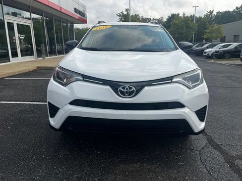 Used 2016 Toyota RAV4 LE AWD/4WD image 8