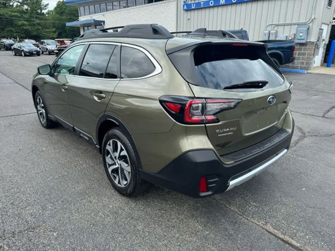 Used 2022 Subaru Outback Limited XT image 5
