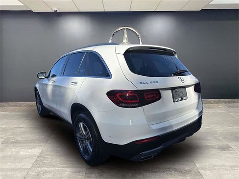 Certified 2022 Mercedes-Benz GLC 300 4MATIC image 4