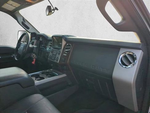 Used 2015 Ford F250 Lariat AWD/4WD image 29