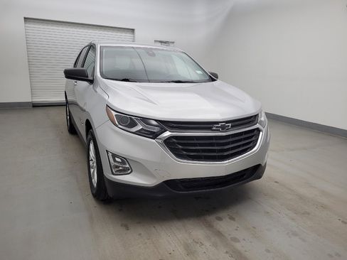 Used 2020 Chevrolet Equinox LS w/ LS Convenience Package image 14