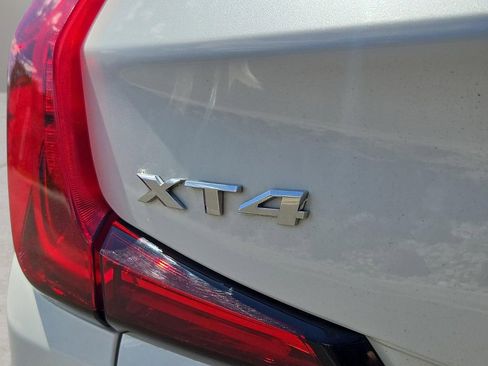 Used 2019 Cadillac XT4 Premium Luxury AWD/4WD image 29