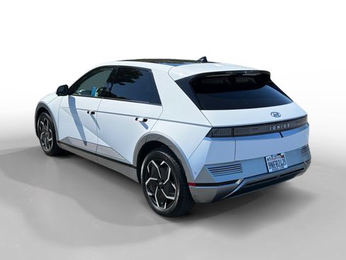 Certified 2024 Hyundai Ioniq 5 Limited RWD image 3