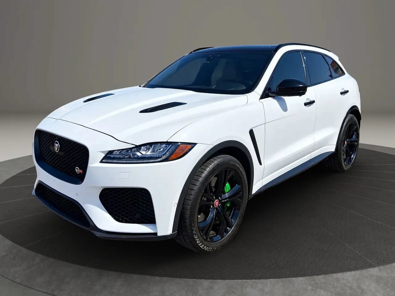 Used 2020 Jaguar F-PACE SVR AWD/4WD image 1