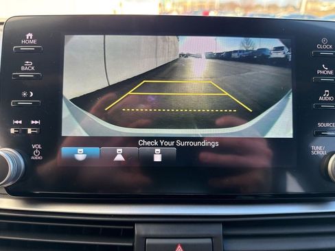 Used 2022 Honda Accord Sport image 16