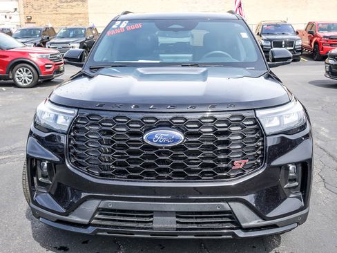 Certified 2026 Ford Explorer ST AWD/4WD image 4